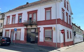 Sam Apartments